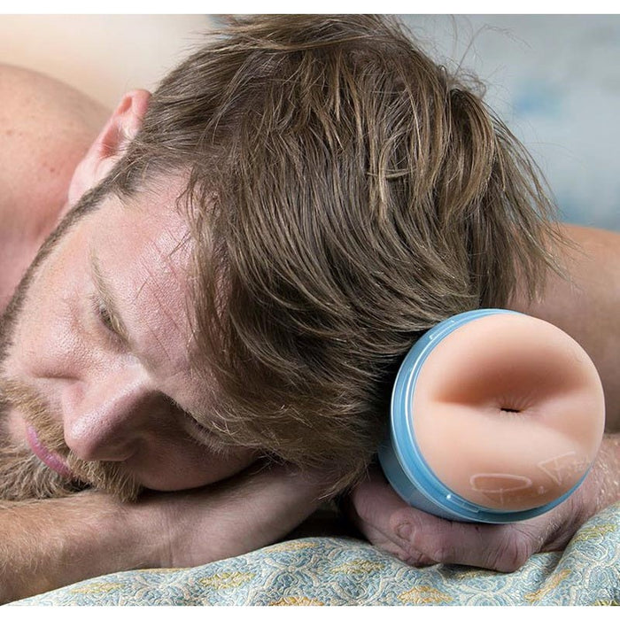 Masturbateur FleshJack Boys Cul Colby Keller