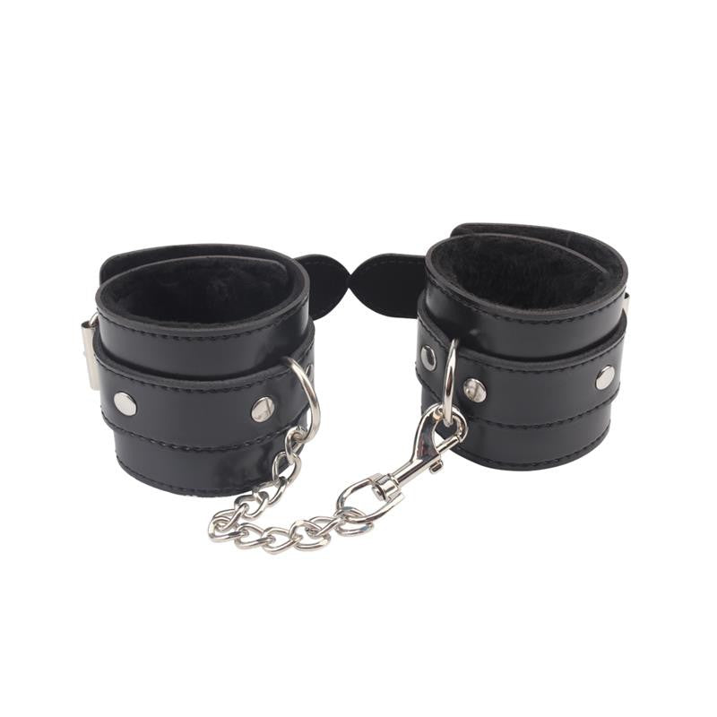 Menottes Noires avec Fourrure