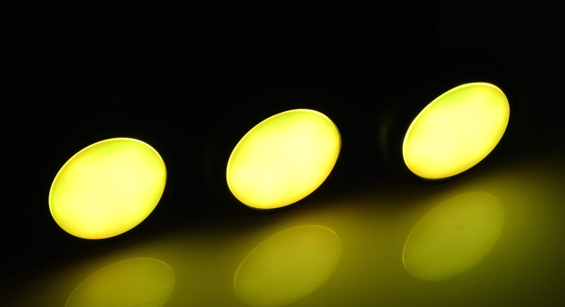 Plug Vibrant Lumineux Light Up Small 7.5 x 3.5 cm