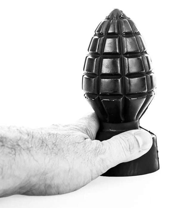 Plug XL AB33 GRENADE All Black 11 x 6.5cm